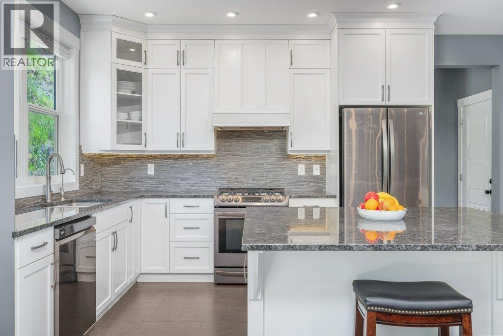  313 Baldy Place, Vernon