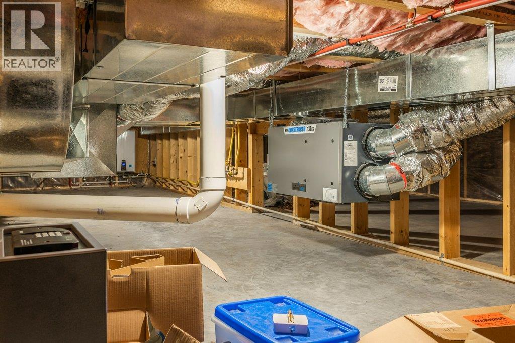  313 Baldy Place, Vernon