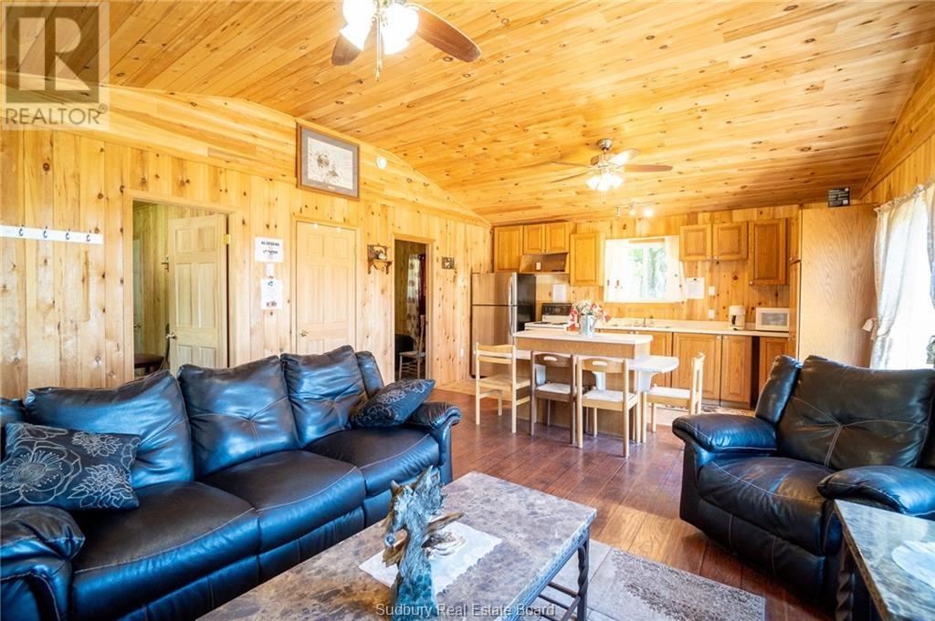 0 PANACHE LAKE MOUNTAIN COVE LODGE - 10