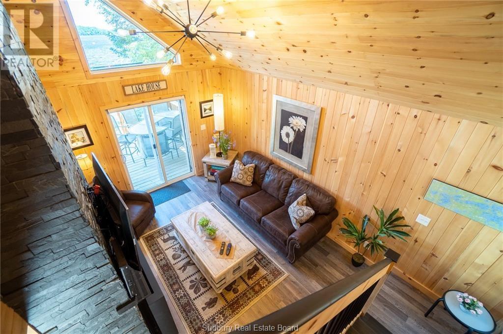 0 PANACHE LAKE MOUNTAIN COVE LODGE - 24