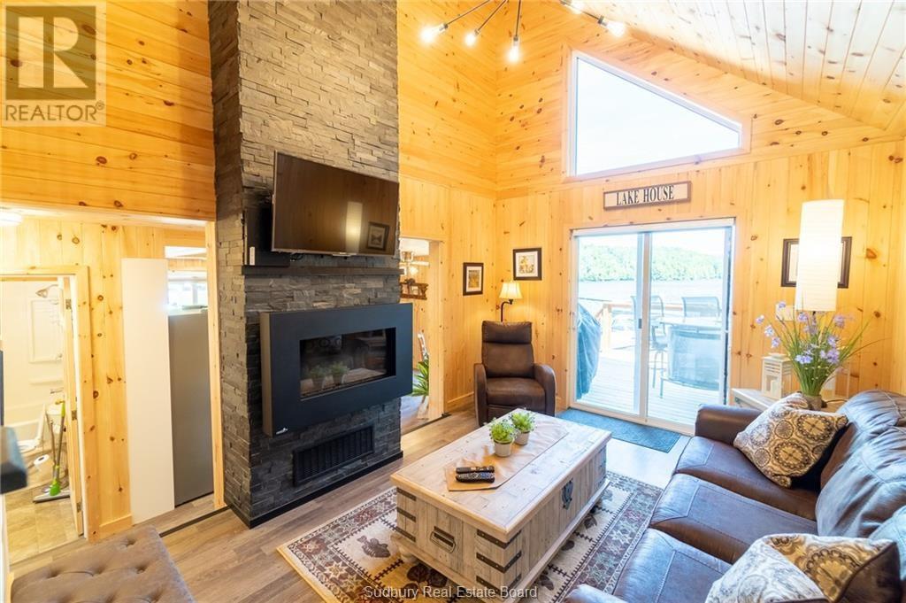0 PANACHE LAKE MOUNTAIN COVE LODGE - 25