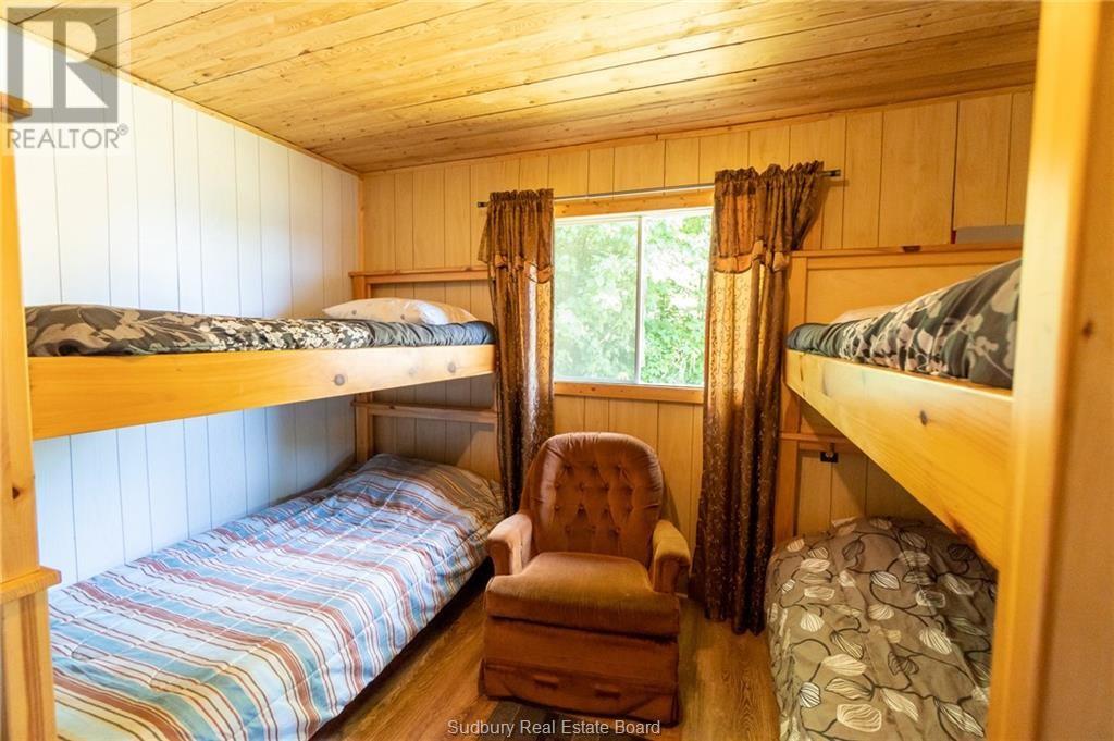 0 PANACHE LAKE MOUNTAIN COVE LODGE - 42
