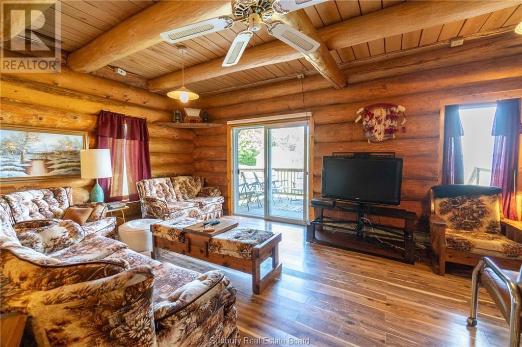 0 PANACHE LAKE MOUNTAIN COVE LODGE - 62
