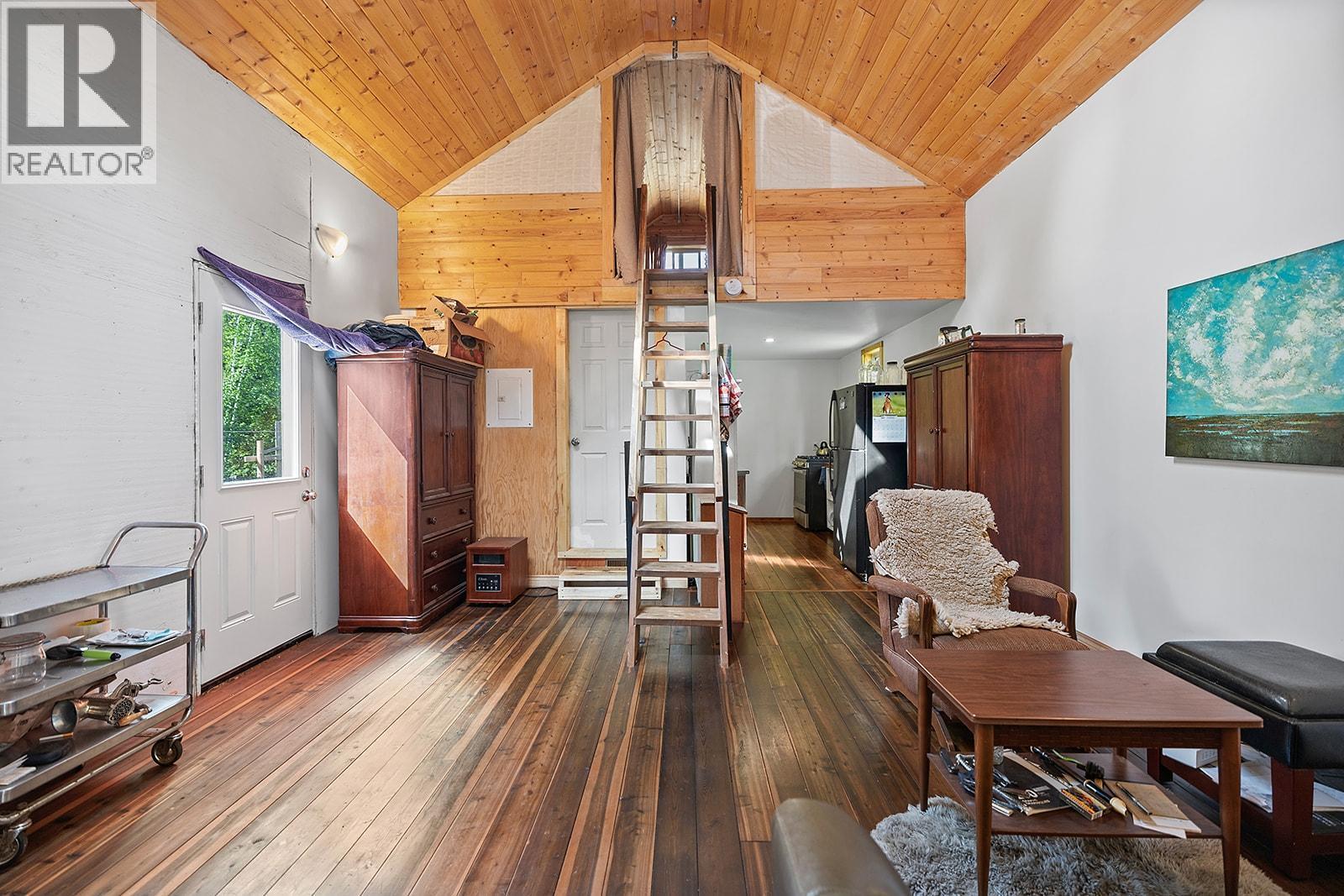 16317 BOWE ROAD - 12