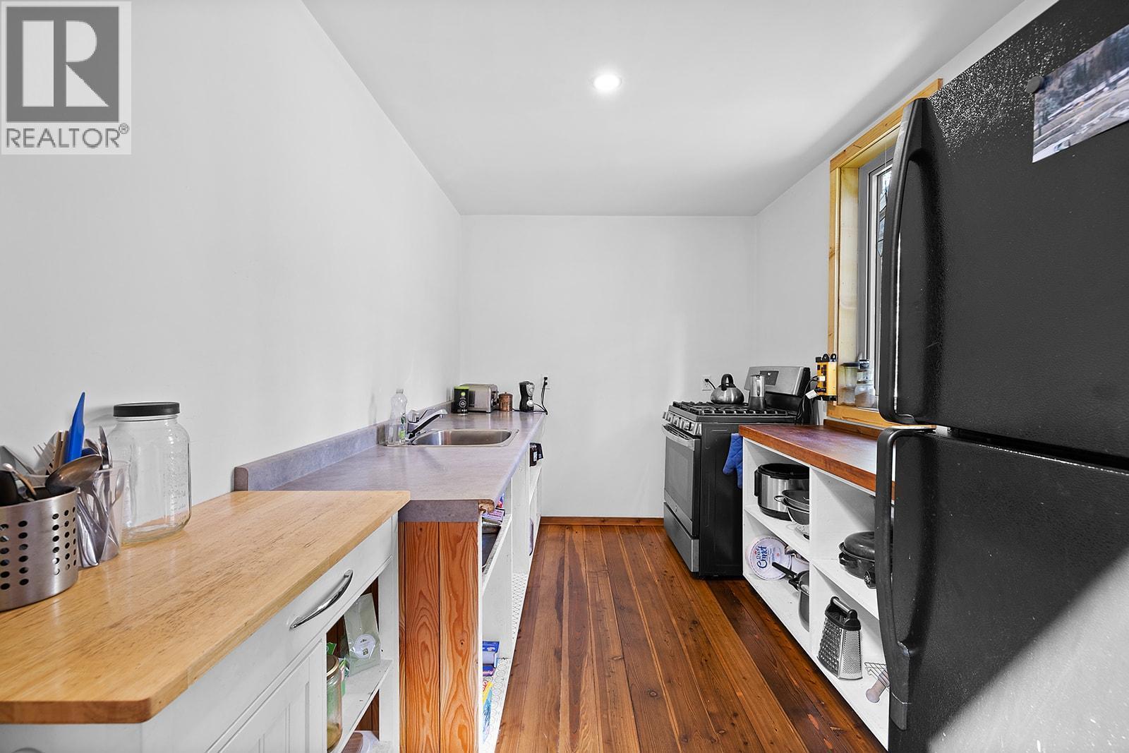 16317 BOWE ROAD - 17