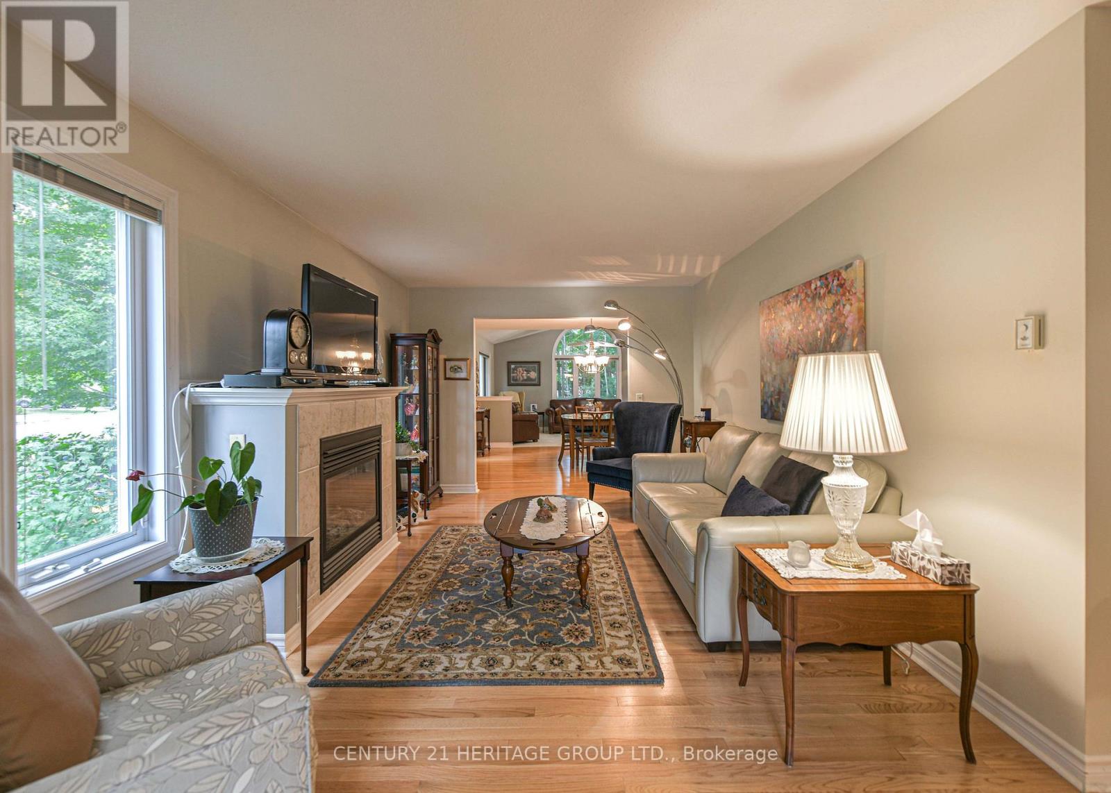130 HEDGEWOOD LANE - 23