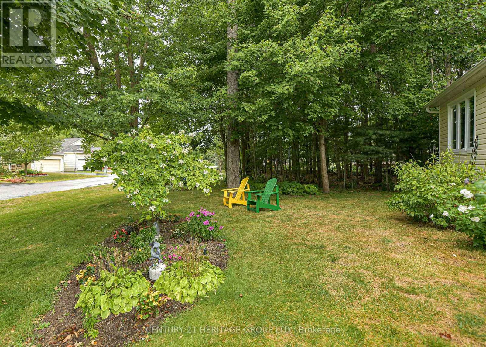 130 HEDGEWOOD LANE - 4