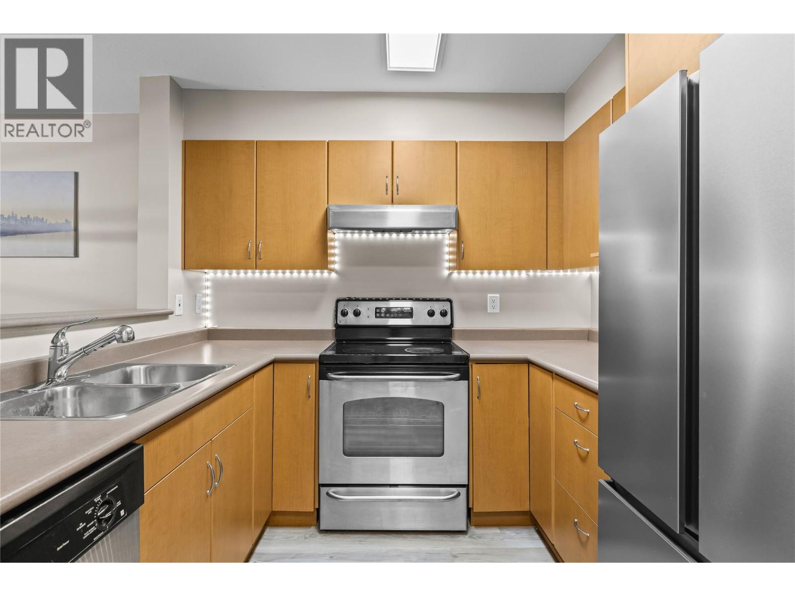 305 567 Yates Road, Kelowna