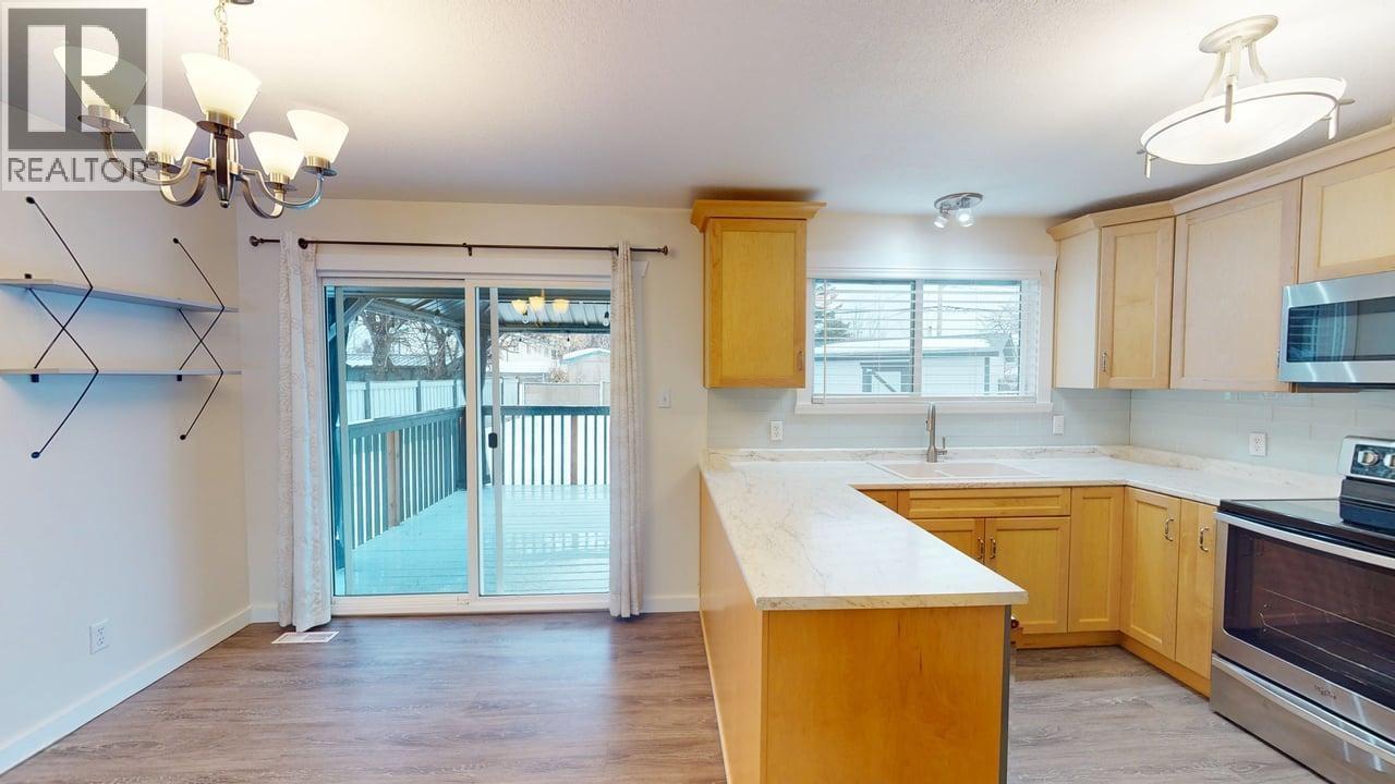 9407 106 AVENUE - 12