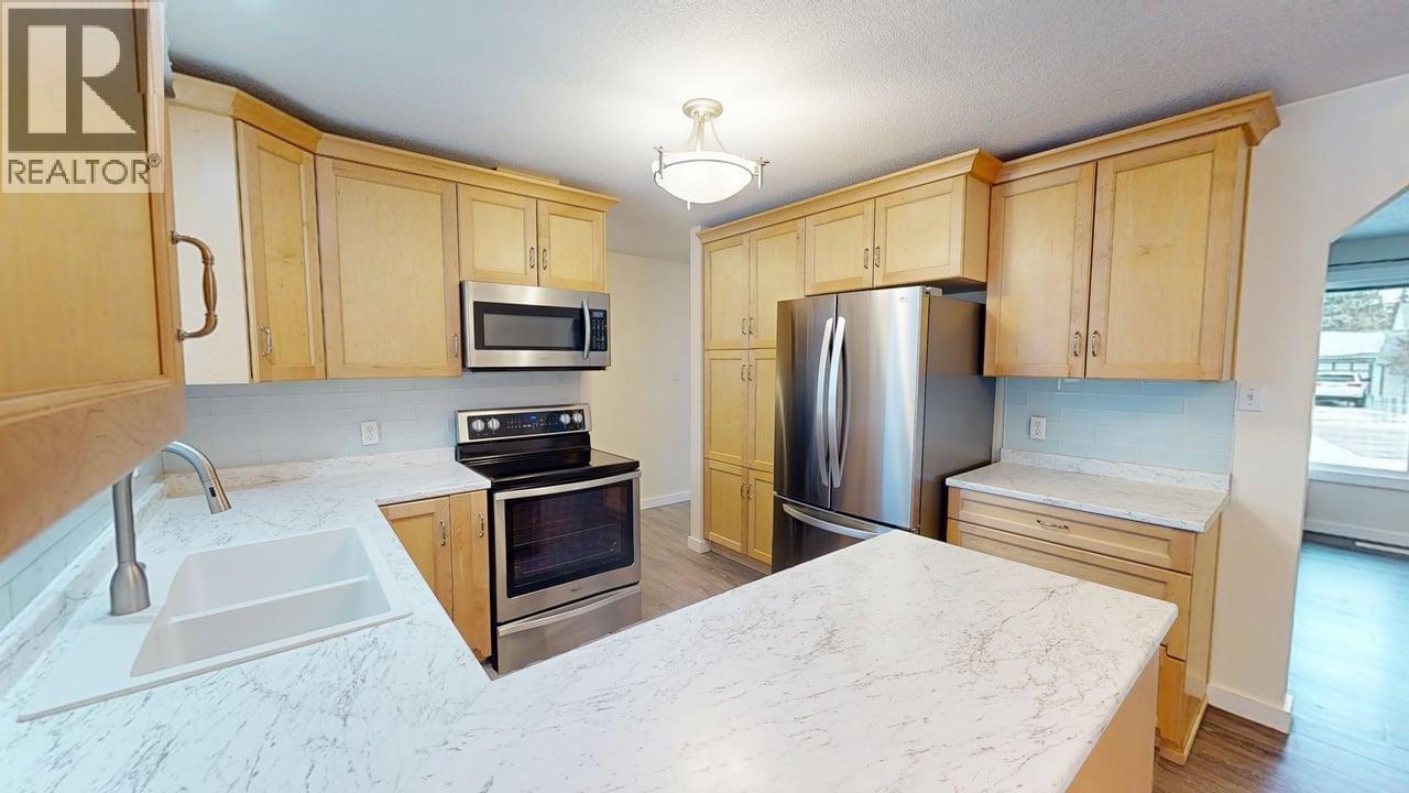 9407 106 AVENUE - 10