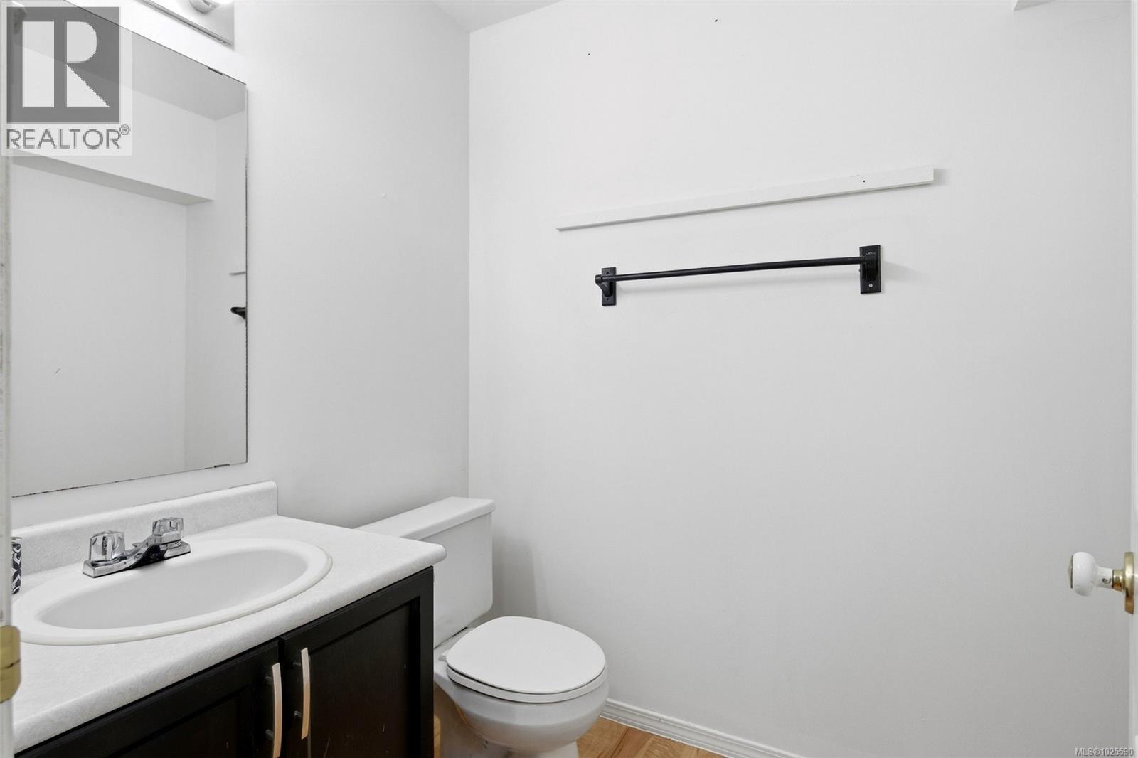 3 711 Malone Rd, Ladysmith