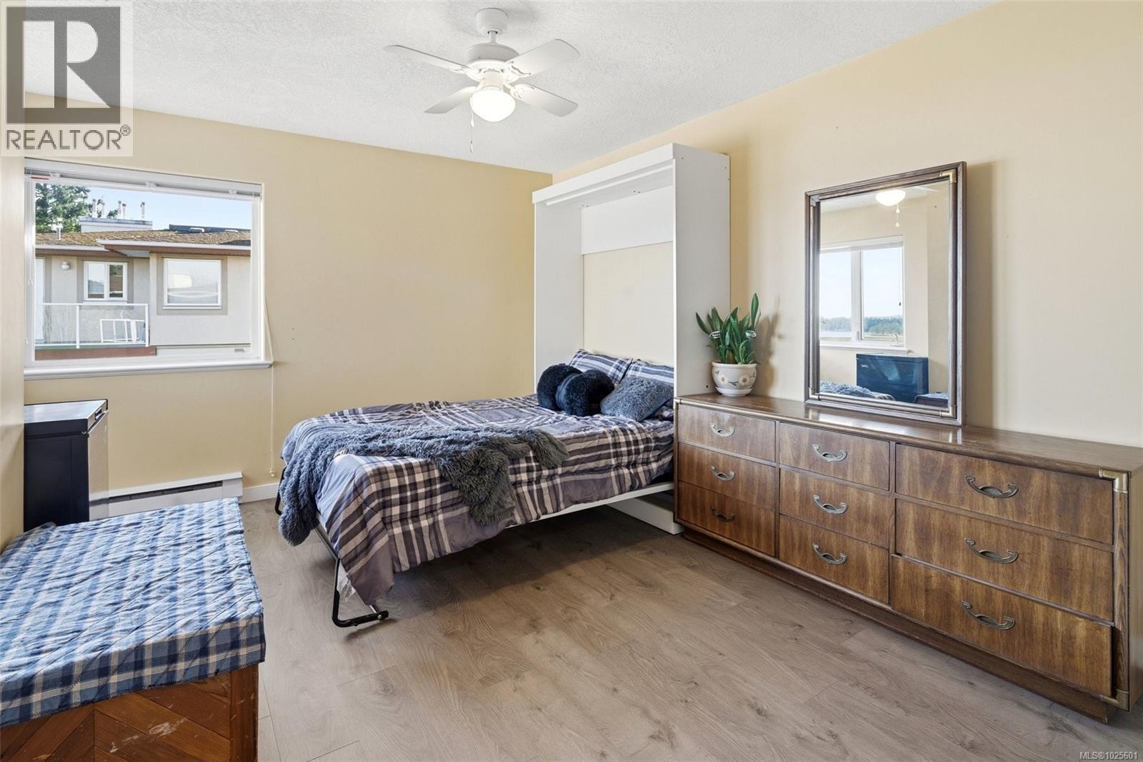 12 100 Gifford Rd, Ladysmith