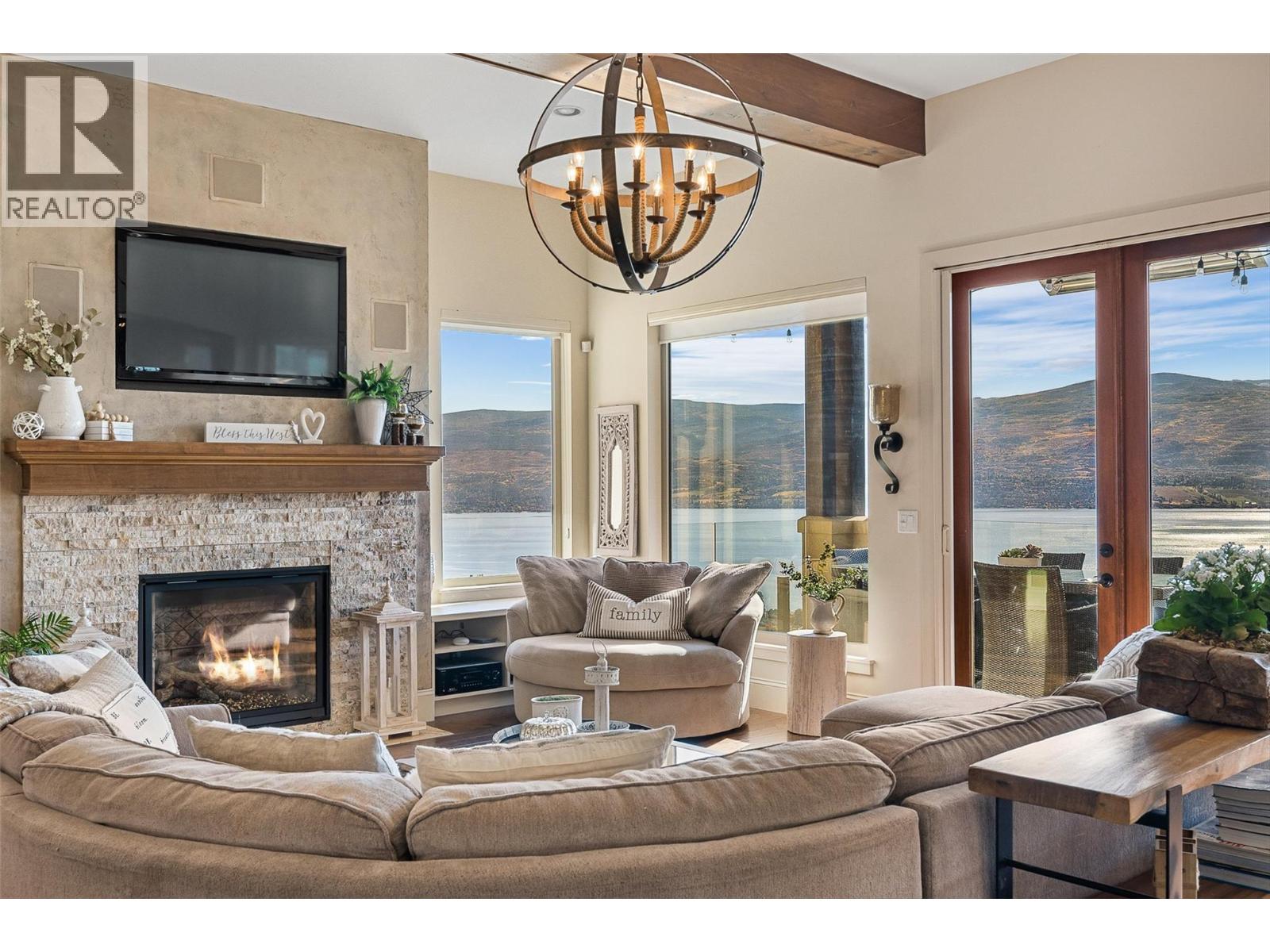 3211 Pinot Noir Place, West Kelowna