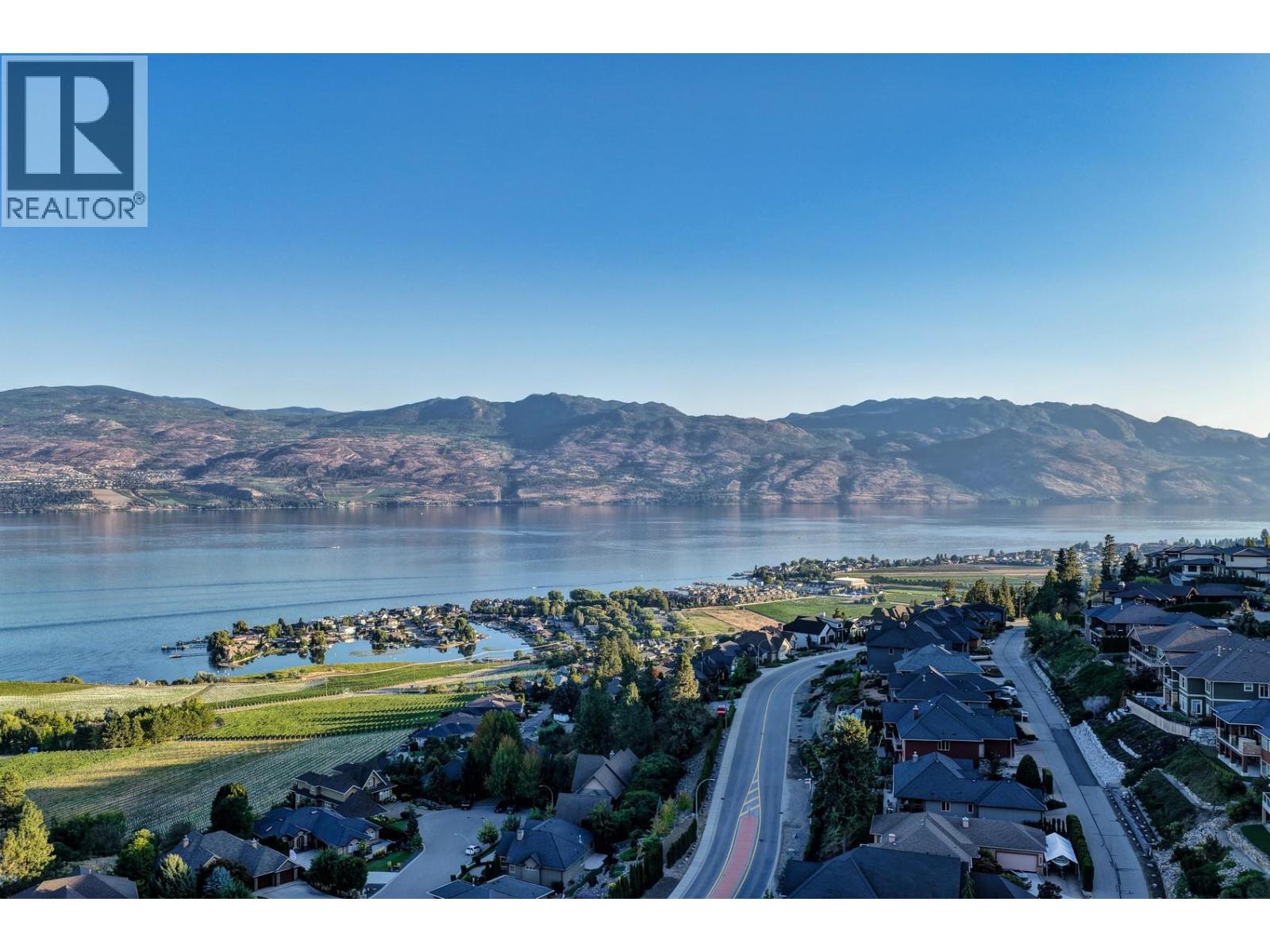 3211 Pinot Noir Place, West Kelowna