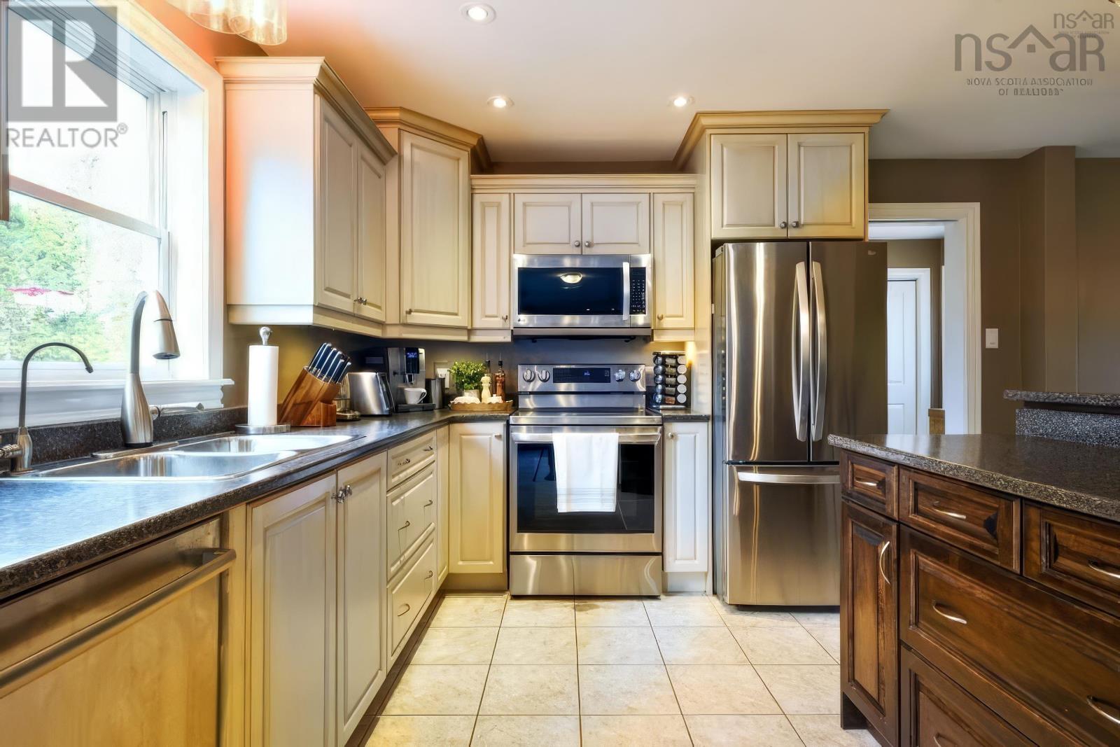 Property 14 of 42 of 30 Pivot Lane