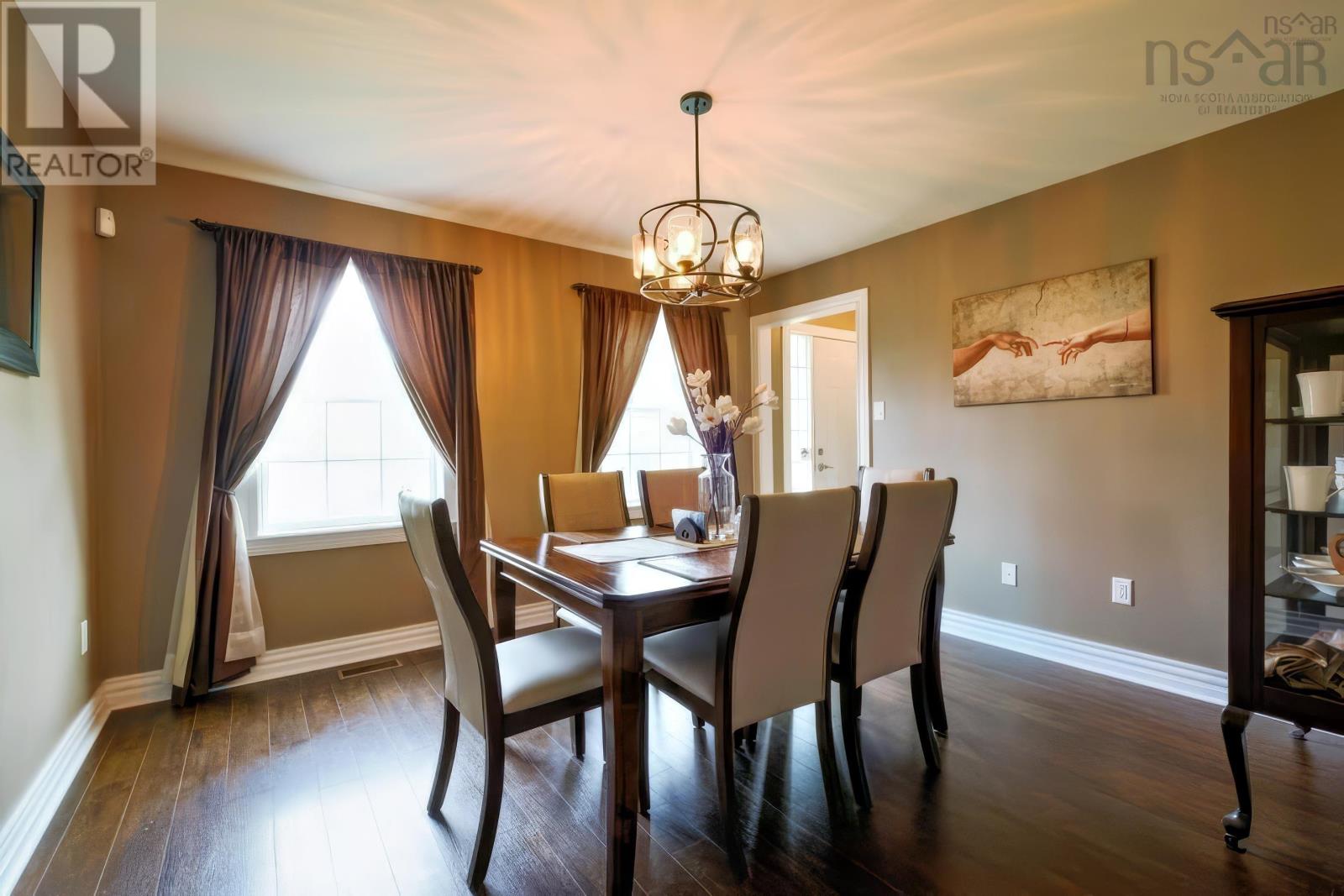 Property 6 of 42 of 30 Pivot Lane