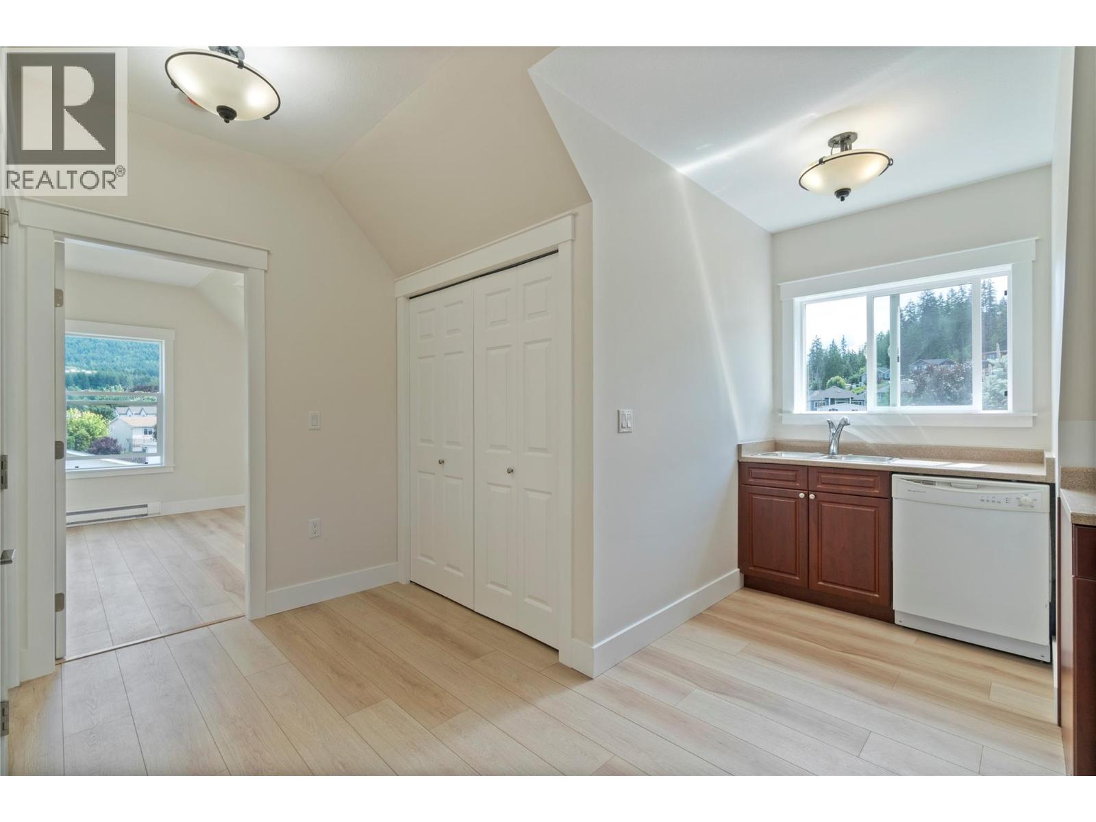 7281 46 Street NE, Salmon Arm