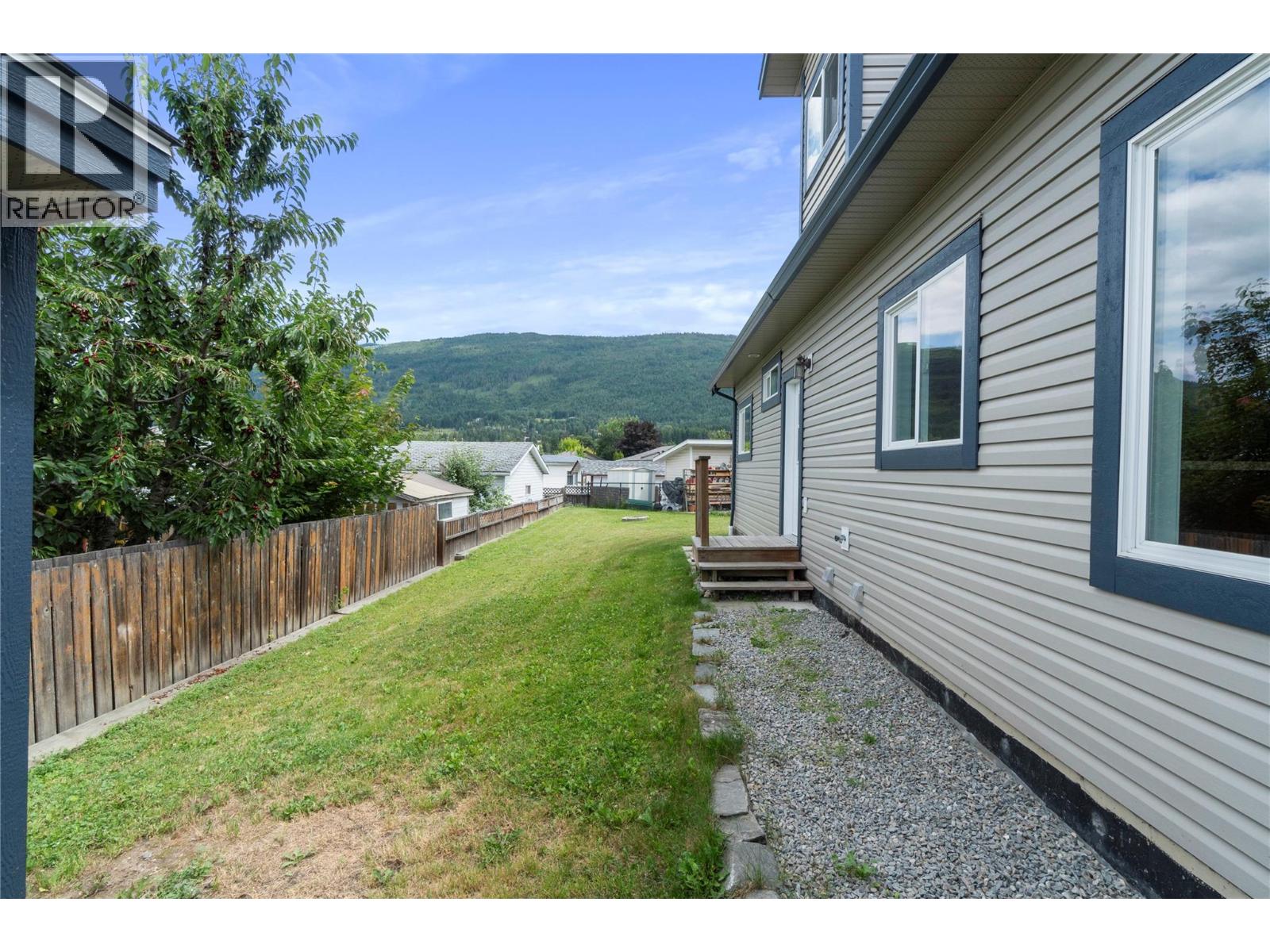 7281 46 Street NE, Salmon Arm