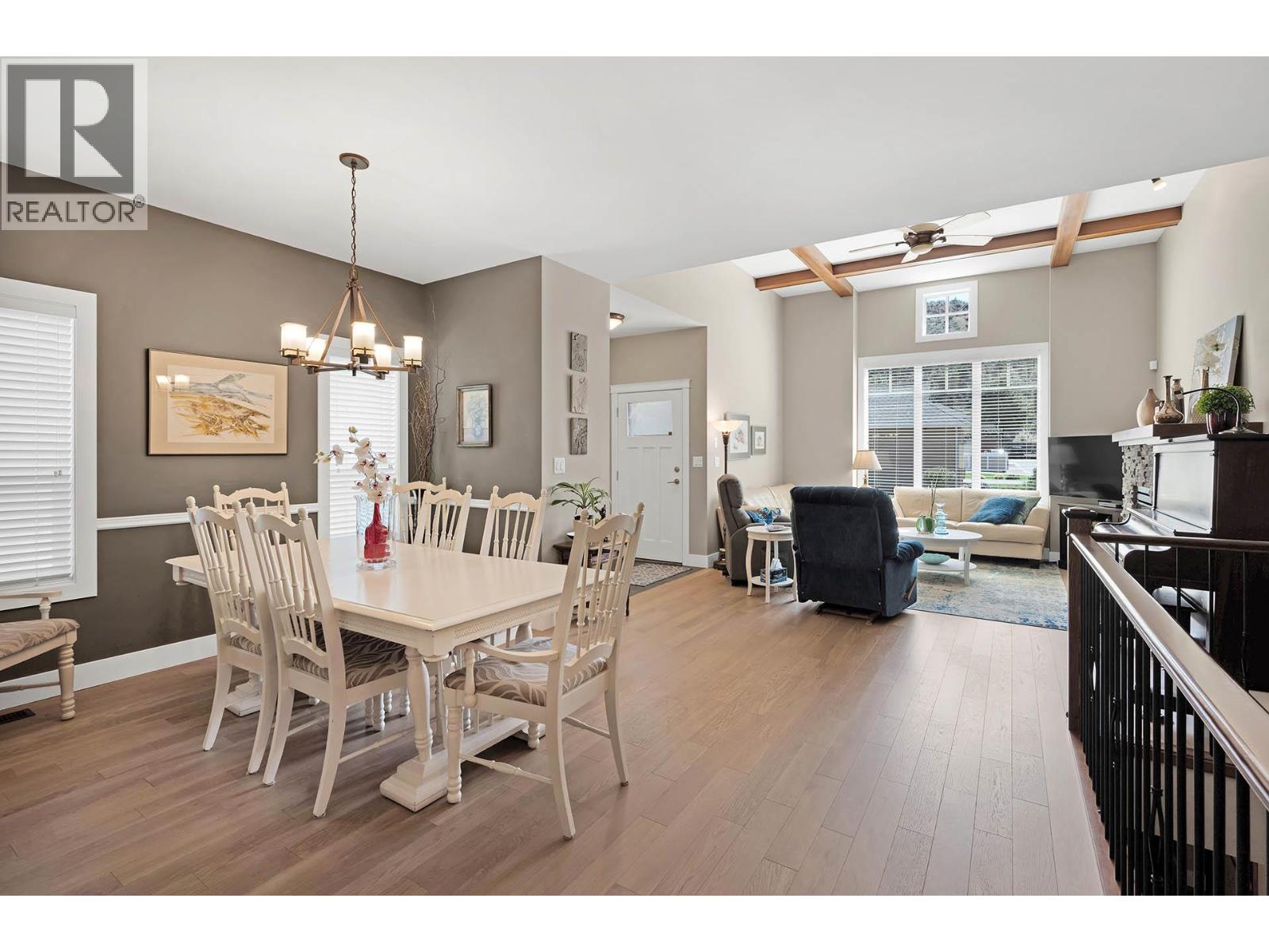 #123 2920 VALLEYVIEW DRIVE - 14