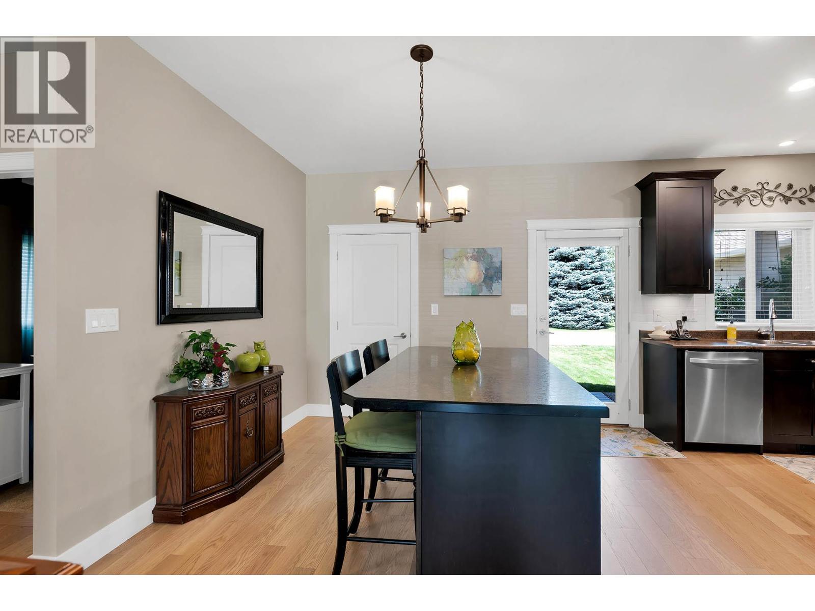#123 2920 Valleyview Drive - 21