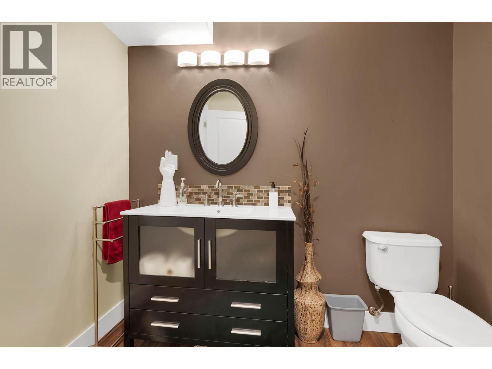 #123 2920 VALLEYVIEW DRIVE - 24