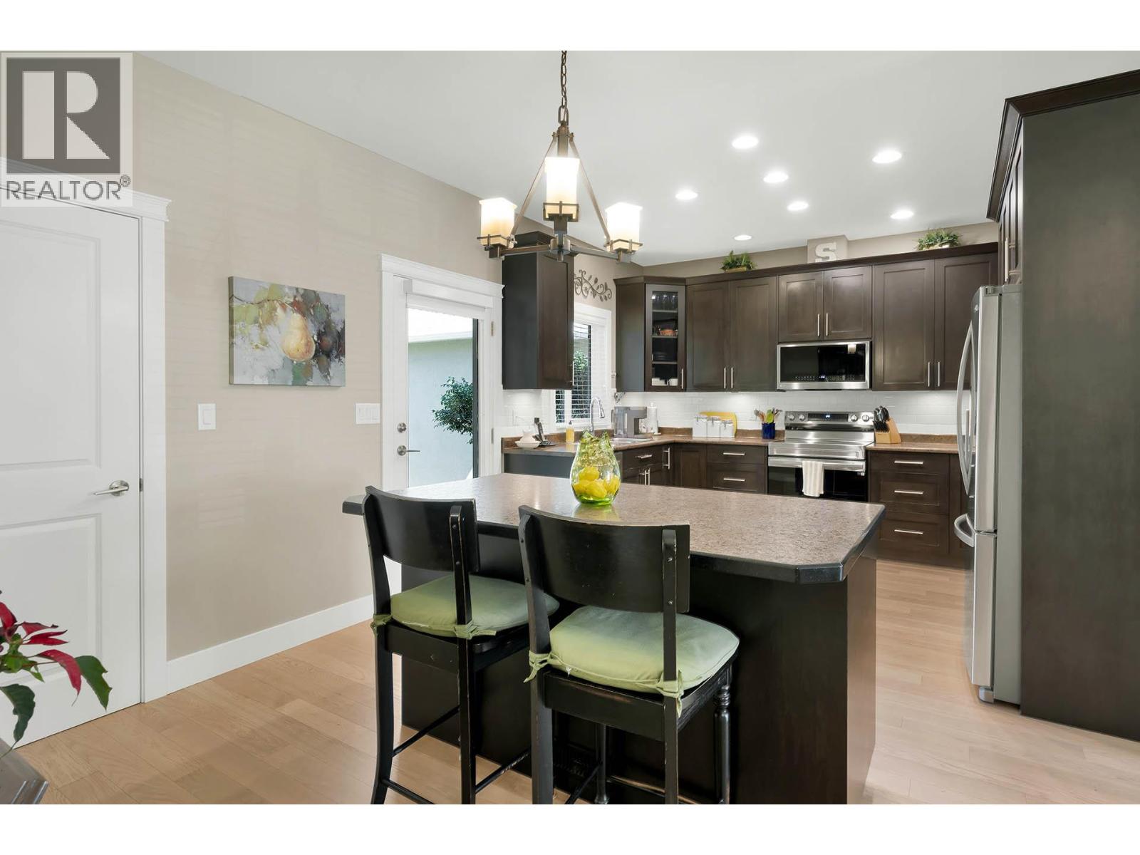 #123 2920 Valleyview Drive - 19