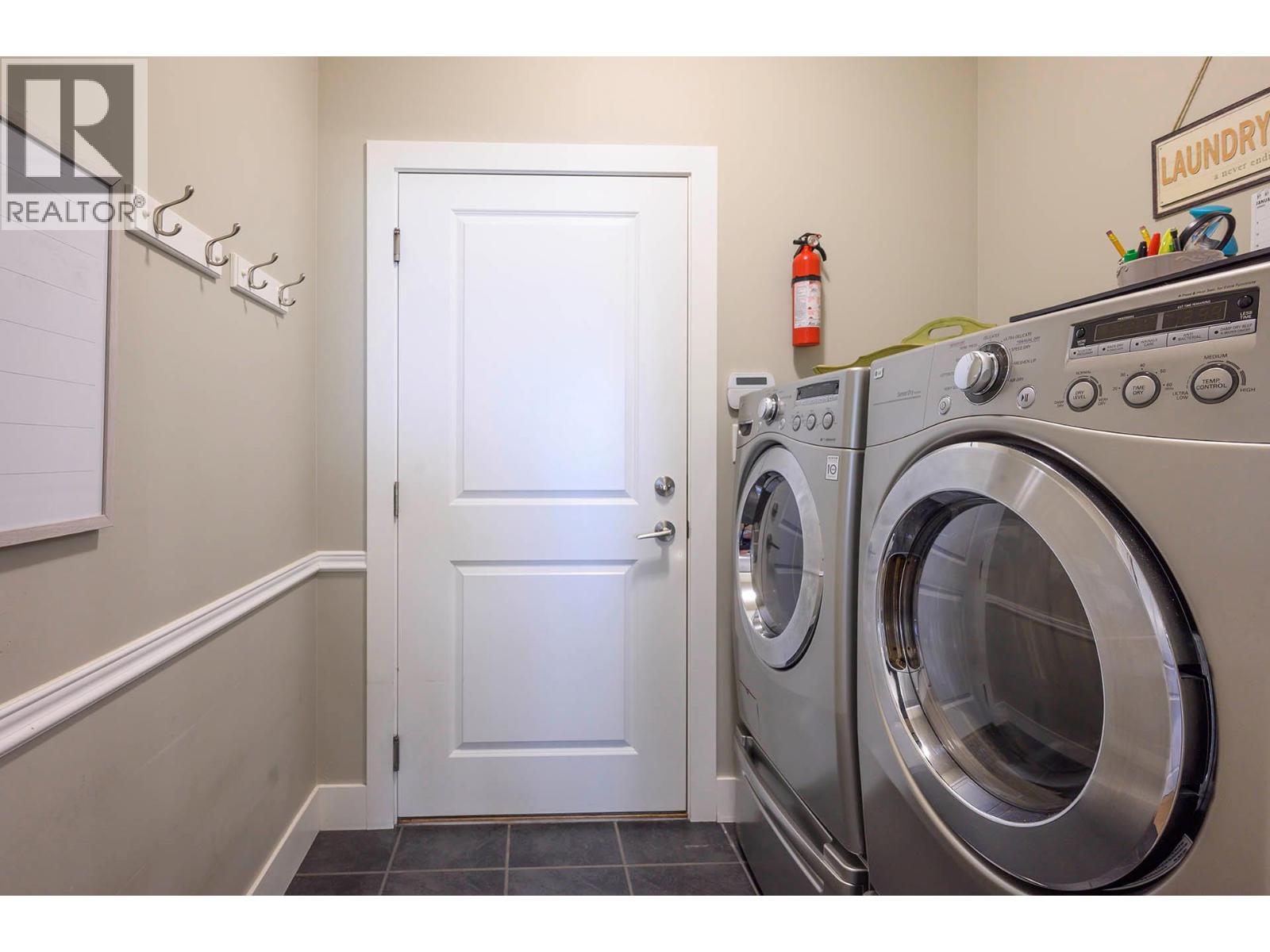 #123 2920 VALLEYVIEW DRIVE - 36