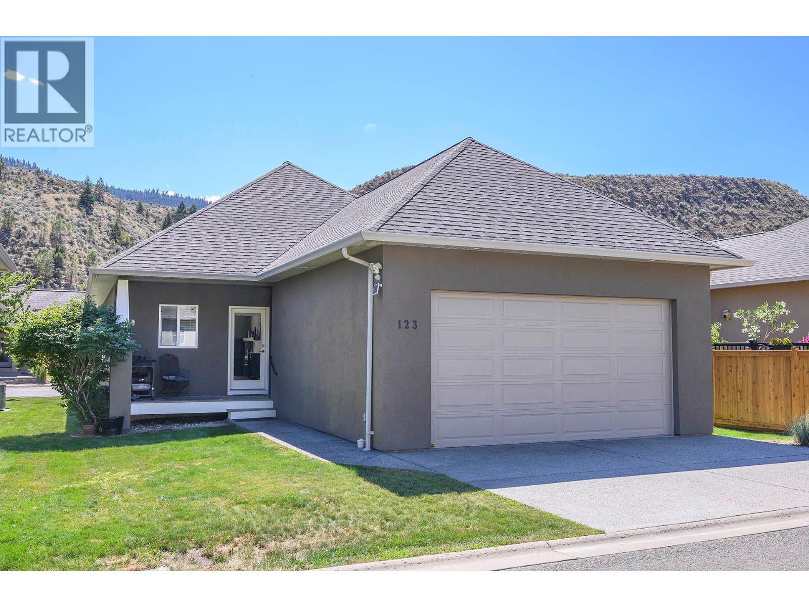 #123 2920 Valleyview Drive - 4