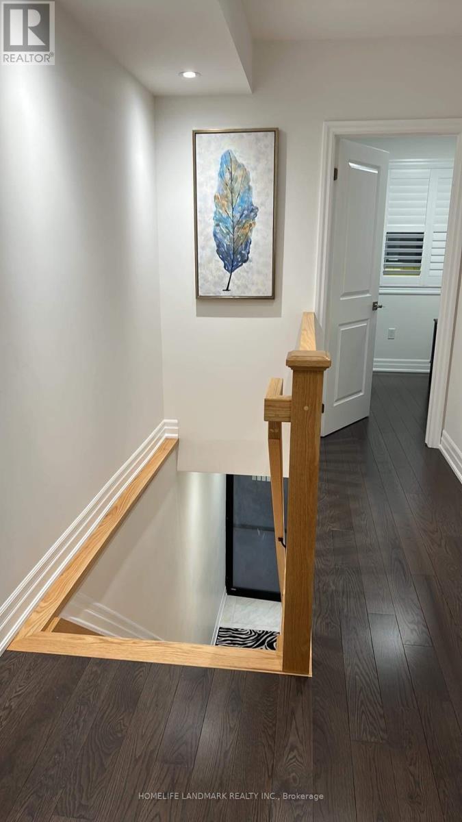 1027 PAPE AVENUE - 6