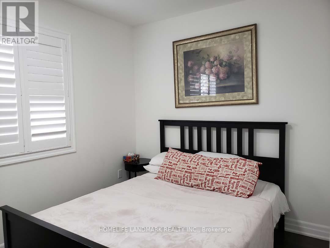 1027 PAPE AVENUE - 8