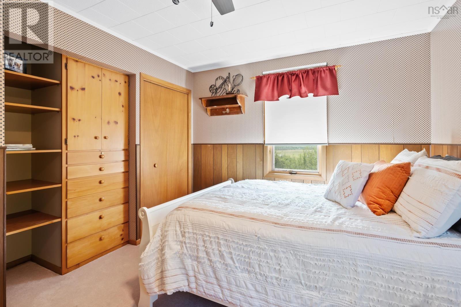 Property 23 of 47 of 260 Phinney Mountain Road