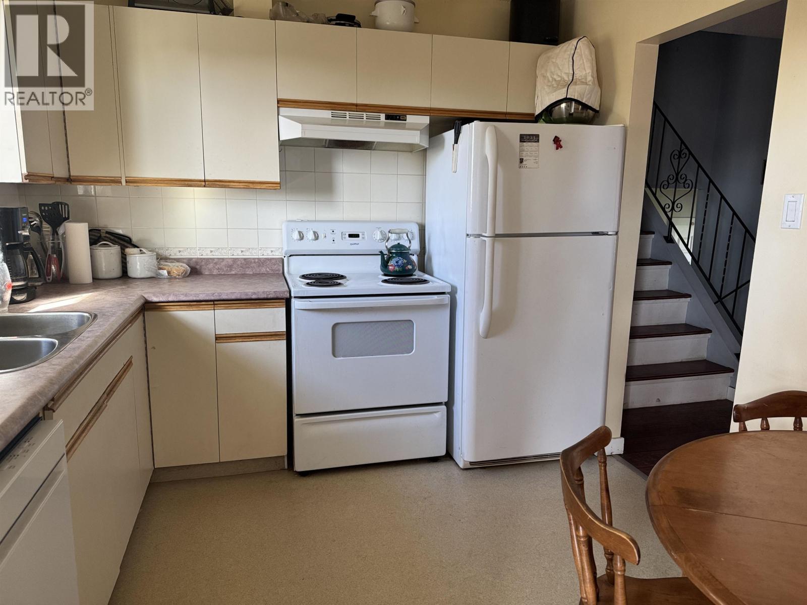 231 CENTENNIAL DRIVE, Mackenzie