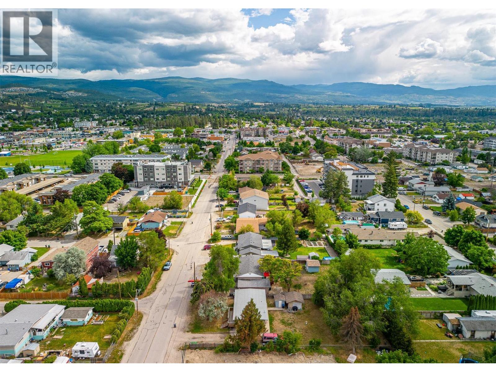  420 Asher Road, Kelowna