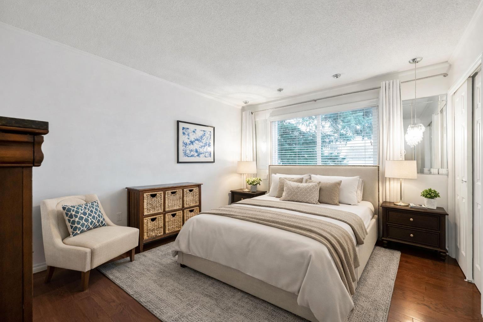 210 1354 WINTER STREET, White Rock