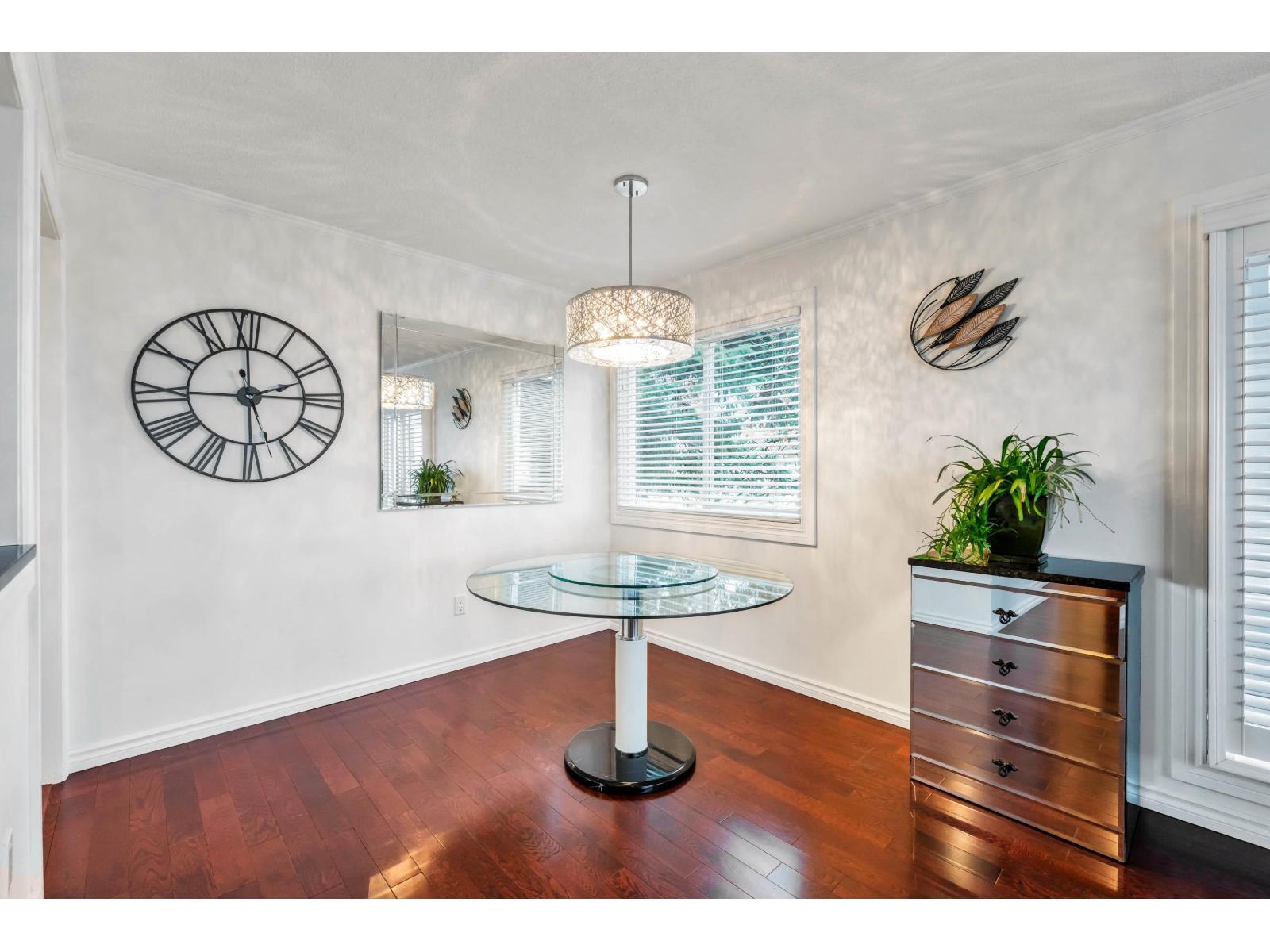 210 1354 WINTER STREET, White Rock