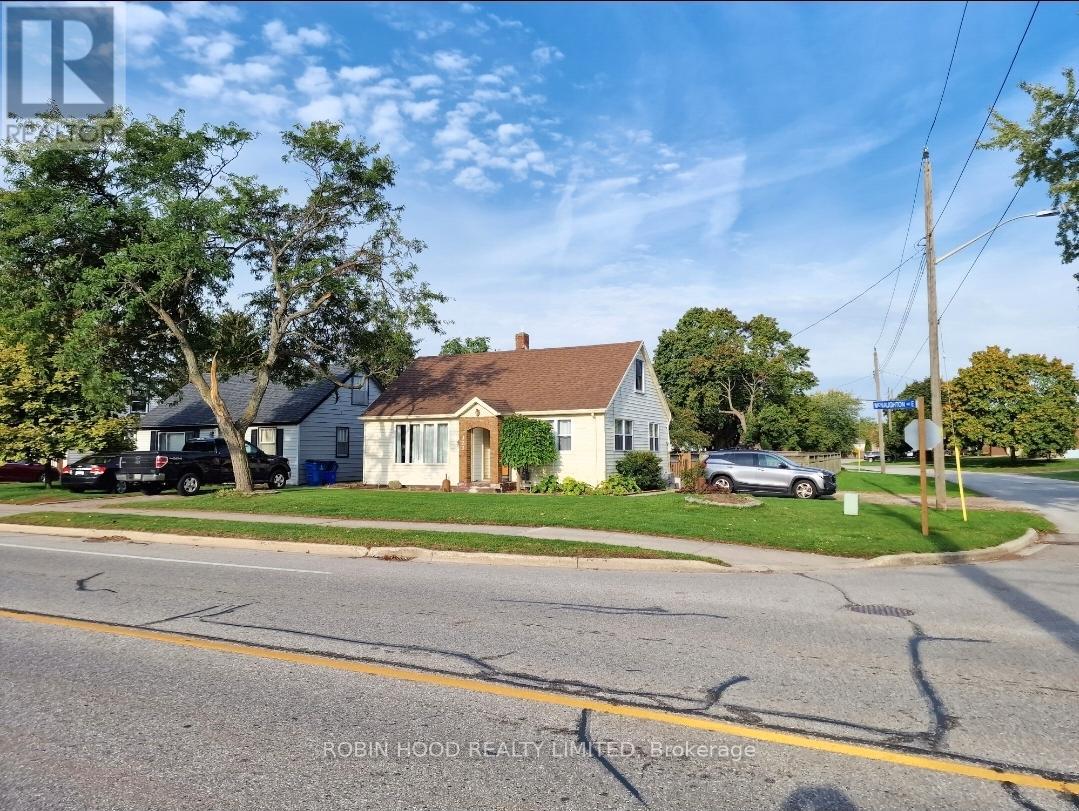 323 Mcnaughton Avenue East 323