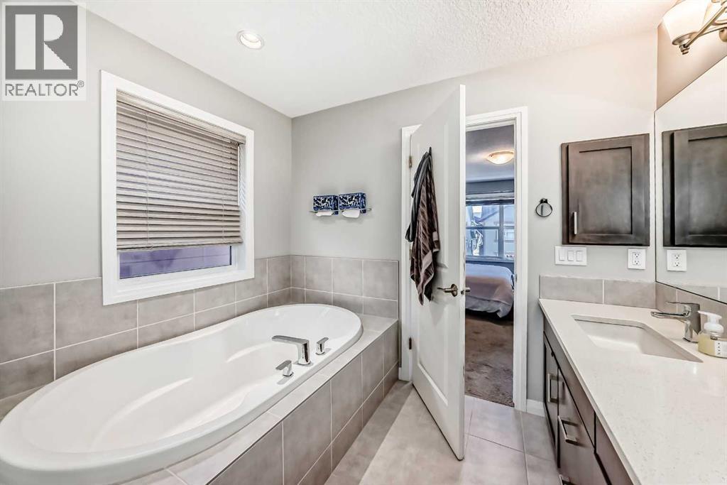 10 Riviera Place, Cochrane