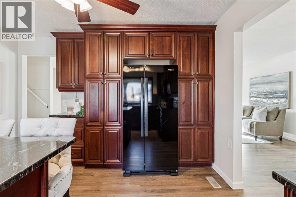 Single Family House 4 Level for Sale in  Lake Adams Crescent SE Lake Bonavista Calgary 