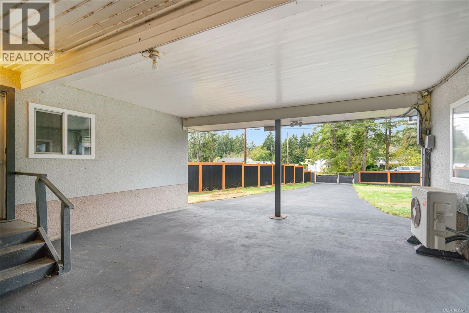 5863 GRANDVIEW RD - 22