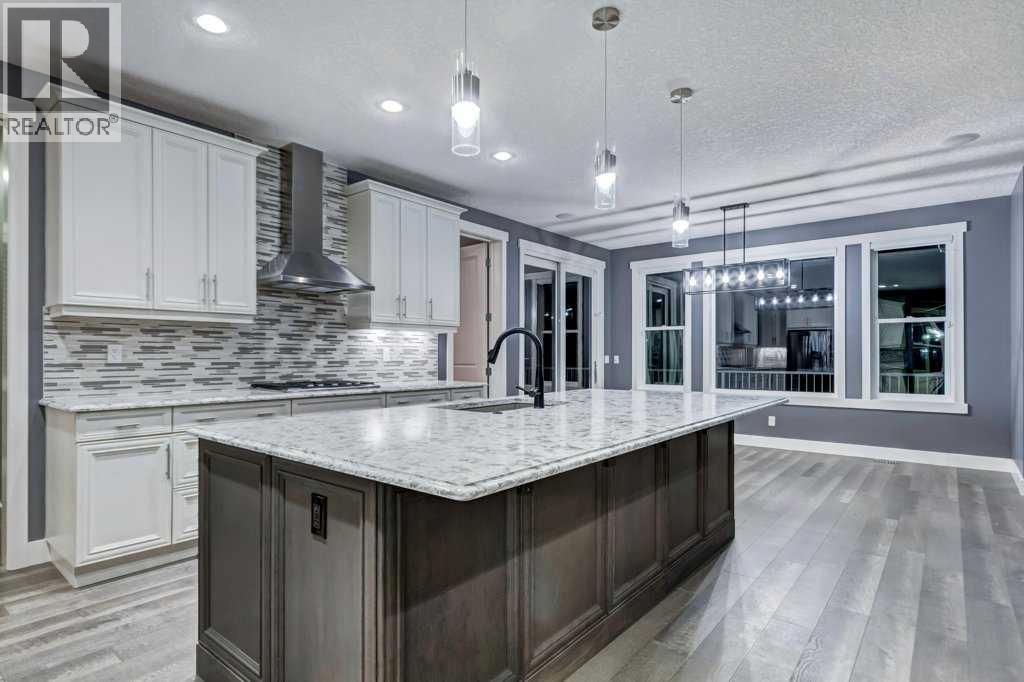 Single Family House for Sale in   Fortress Bay SW Springbank Hill Calgary 