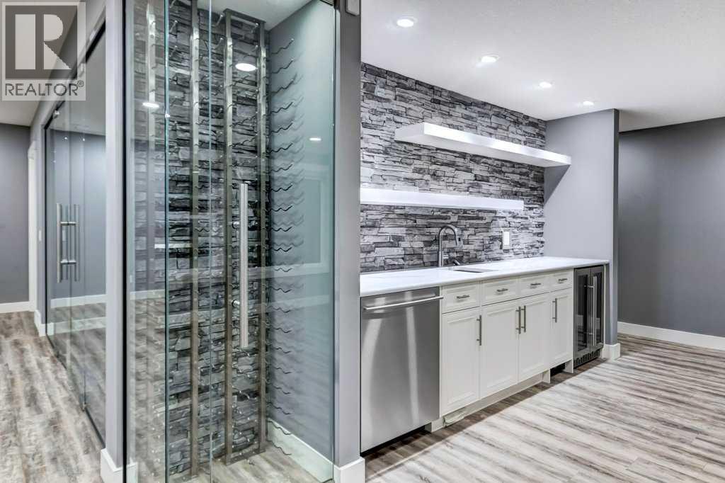 Single Family House for Sale in   Fortress Bay SW Springbank Hill Calgary 