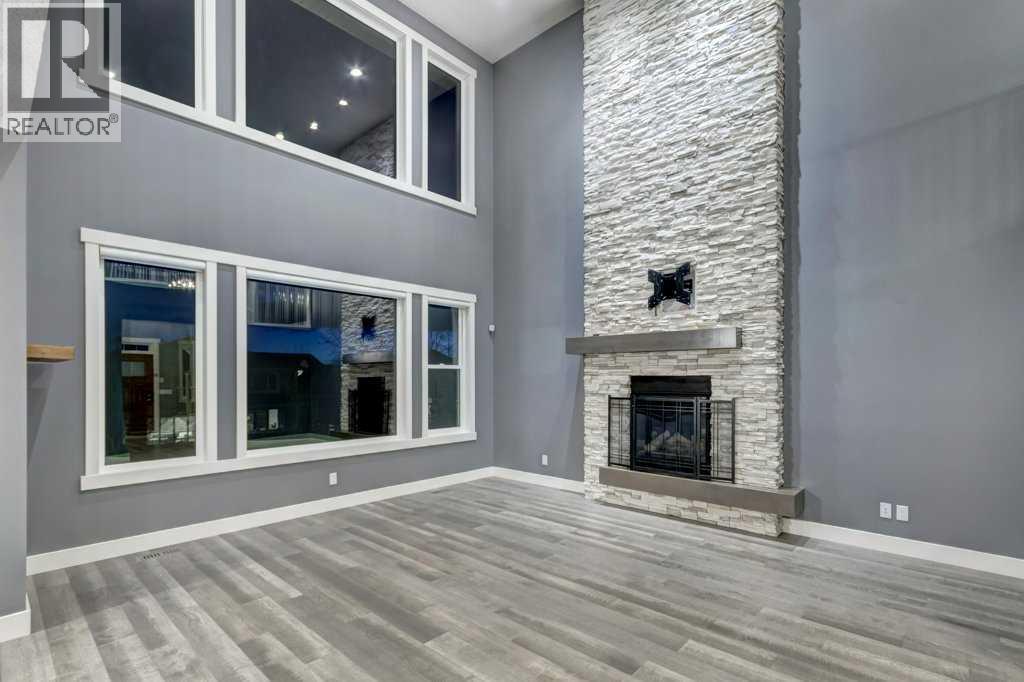 Single Family House for Sale in   Fortress Bay SW Springbank Hill Calgary 