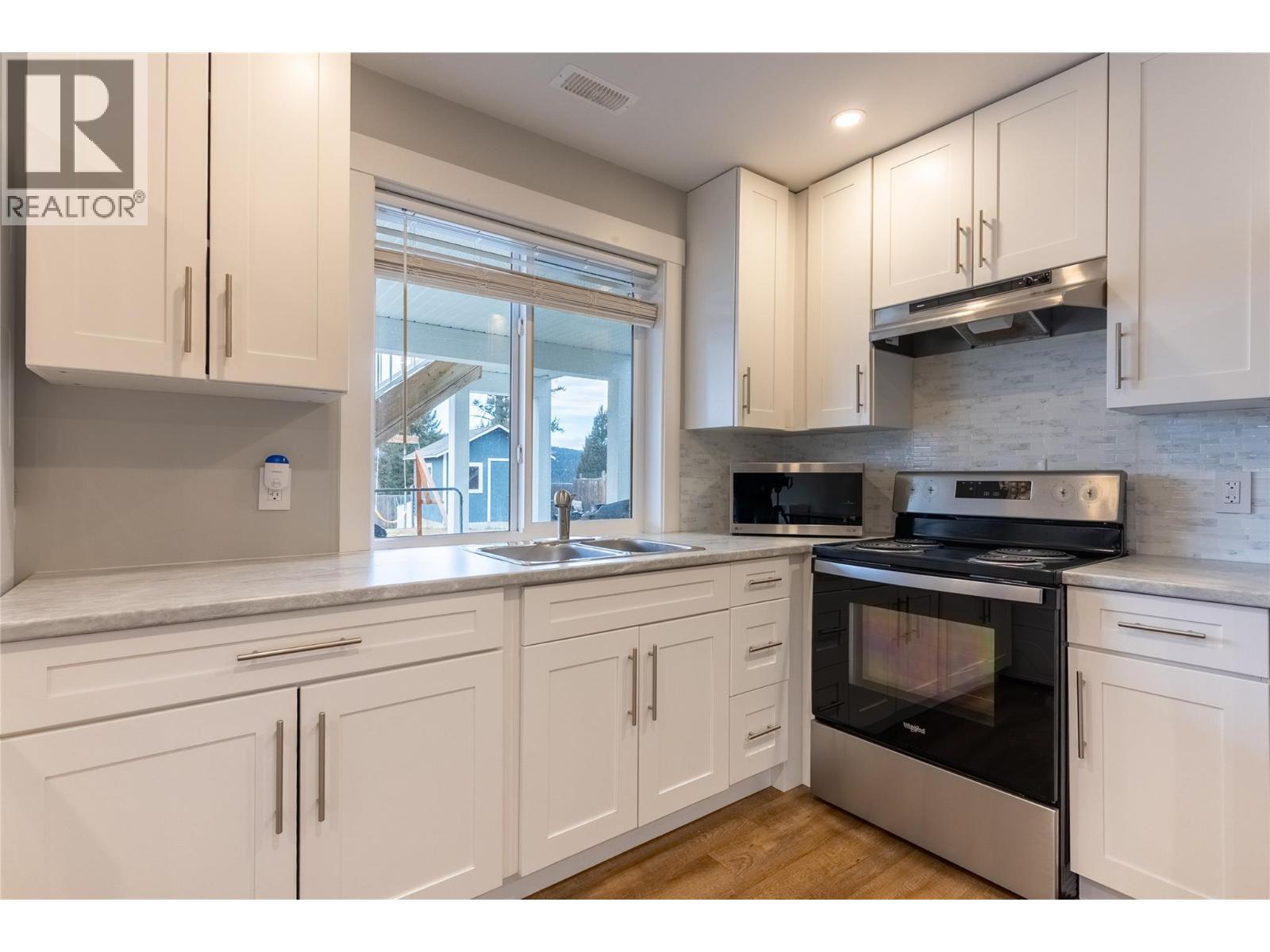 440 DALADON Drive, Logan Lake