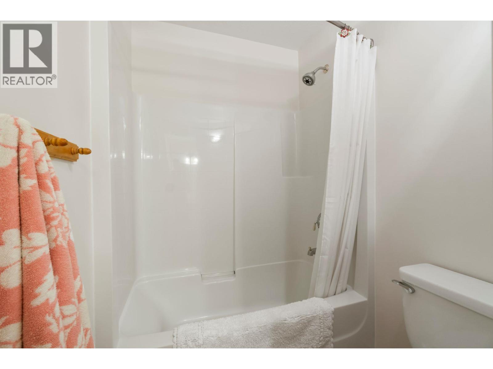 2572 Bayview Road, Blind Bay