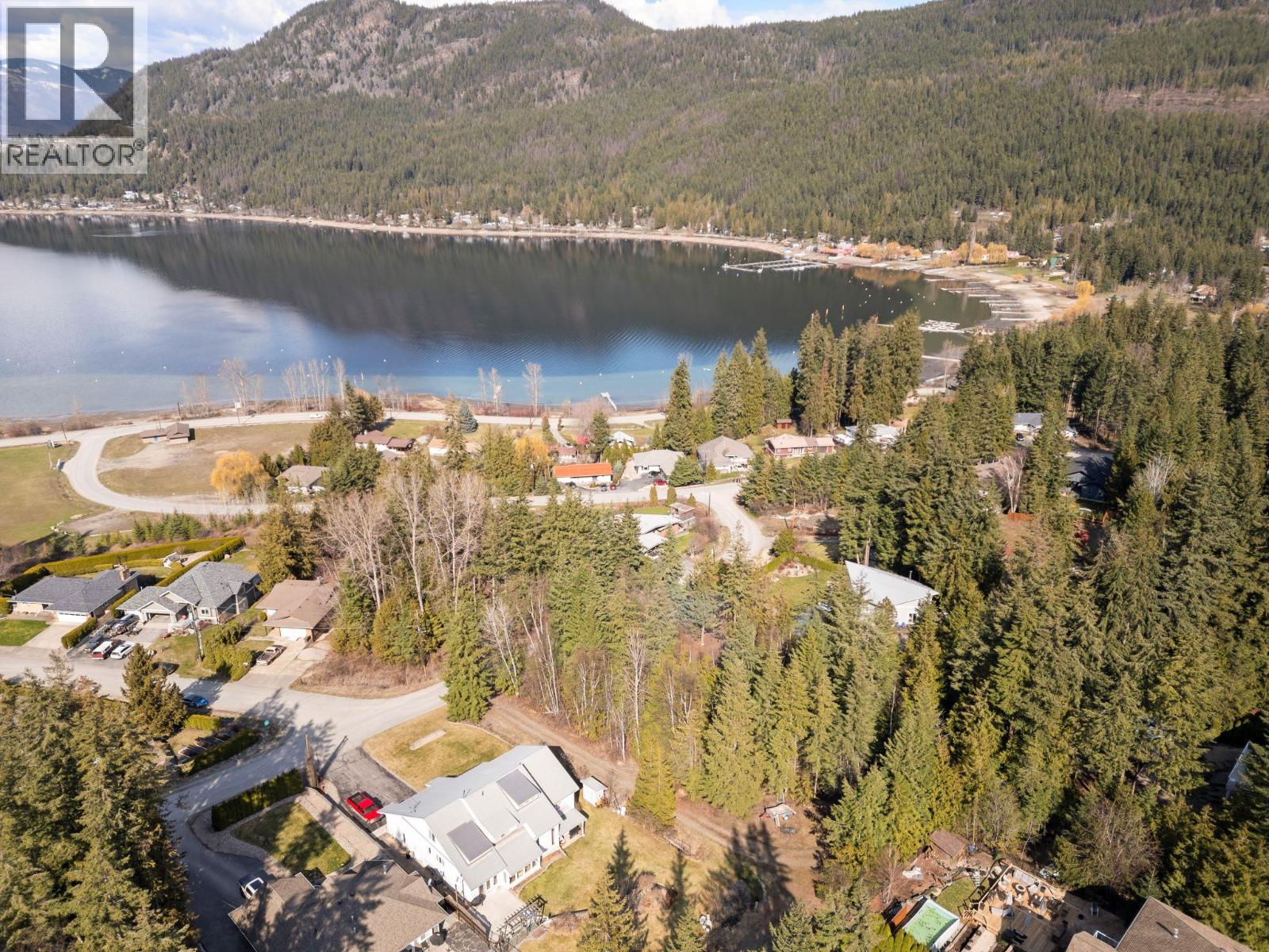 2572 Bayview Road, Blind Bay