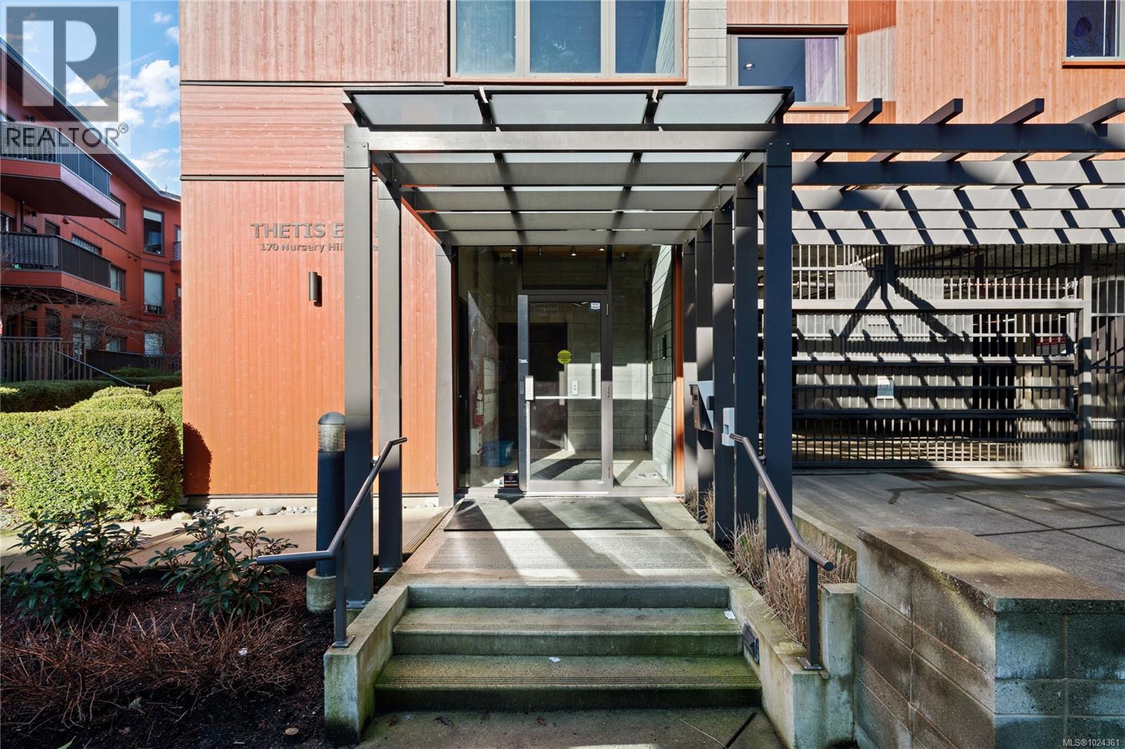 306 170 Nursery Hill Dr, View Royal