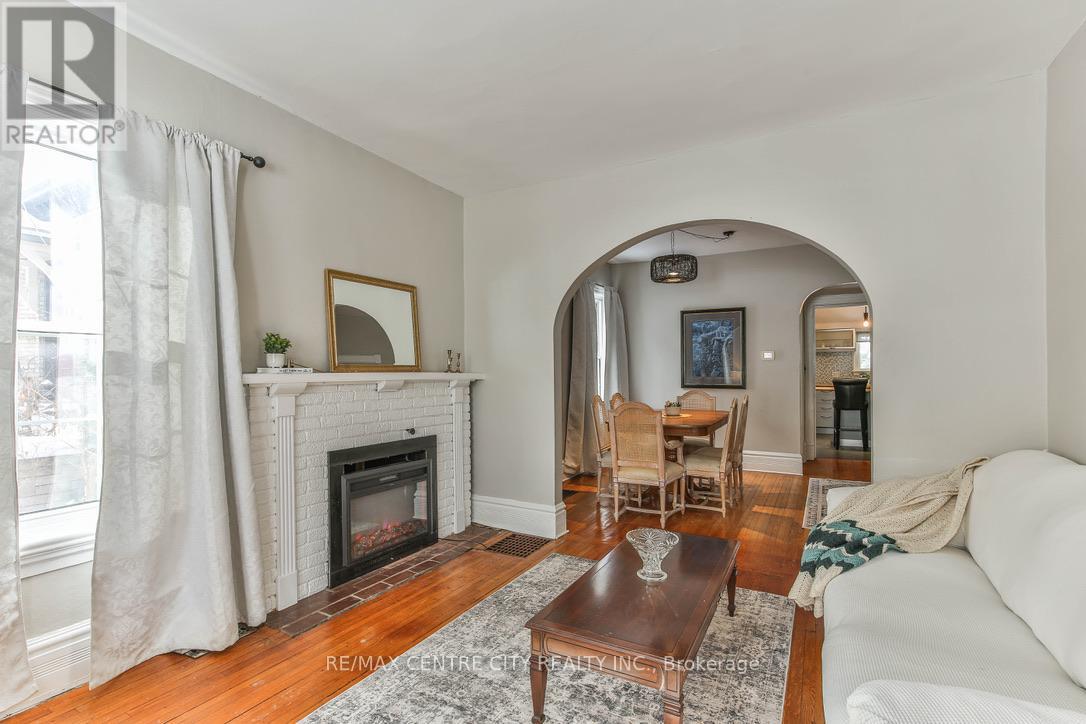 54 WILLIAM STREET - 14