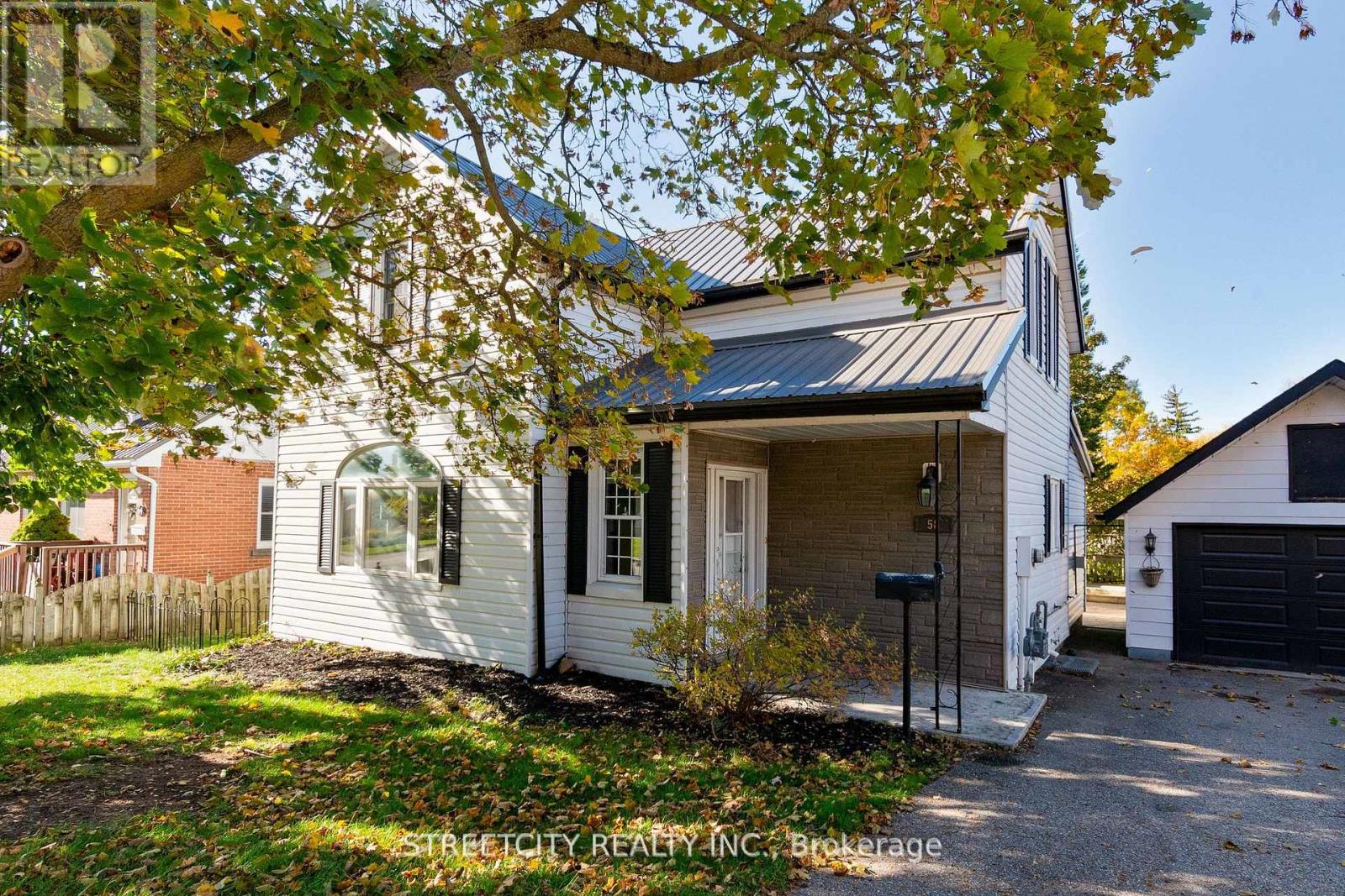 58 NORWICH AVENUE - Photo 2 of 50, Woodstock (Woodstock - South), Ontario