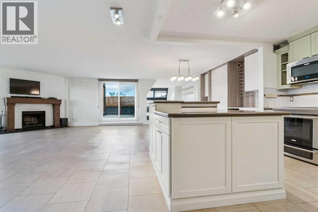 Single Family House for Sale in    Avenue SW Windsor Park Calgary 