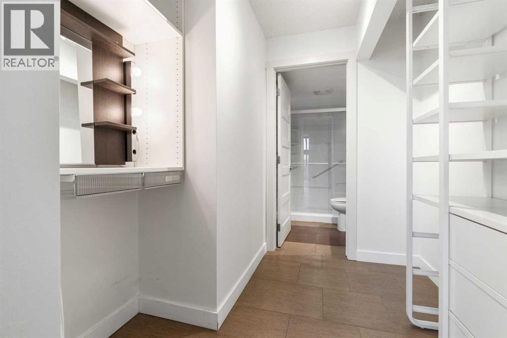 Single Family House for Sale in    Avenue SW Windsor Park Calgary 